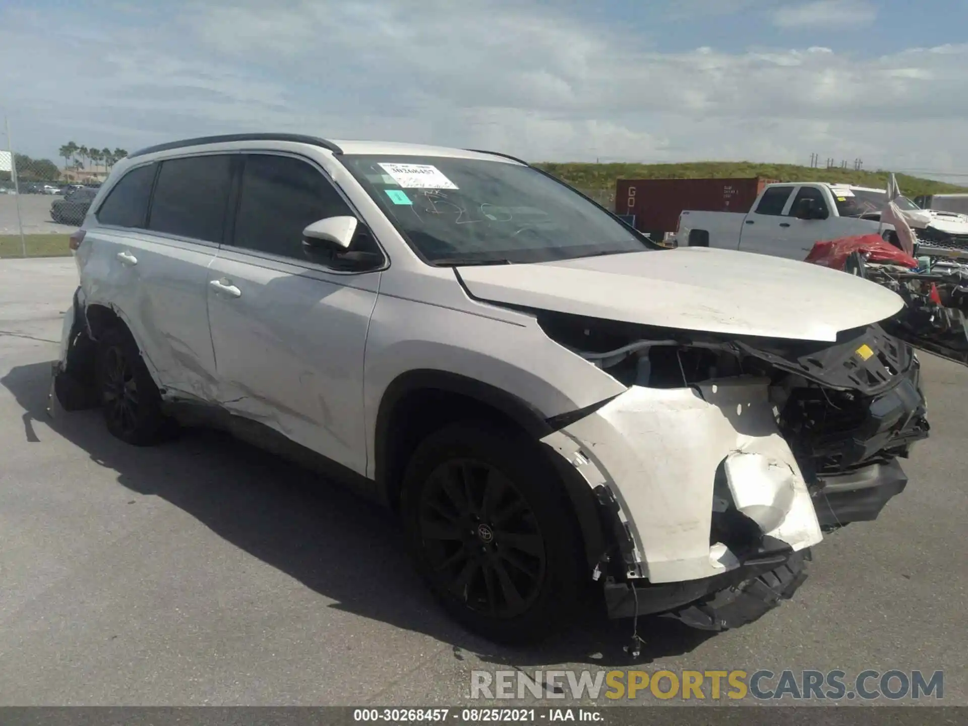 1 Photograph of a damaged car 5TDKZRFHXKS551200 TOYOTA HIGHLANDER 2019