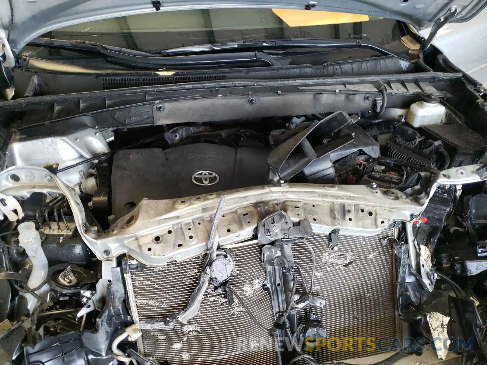 7 Photograph of a damaged car 5TDKZRFHXKS552038 TOYOTA HIGHLANDER 2019