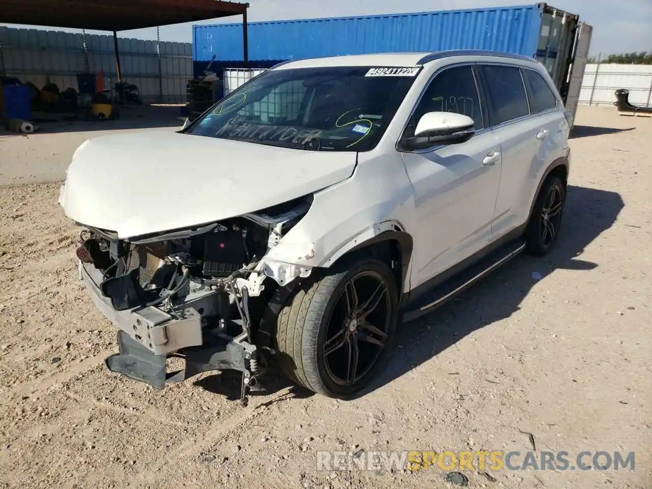 2 Фотография поврежденного автомобиля 5TDKZRFHXKS553612 TOYOTA HIGHLANDER 2019