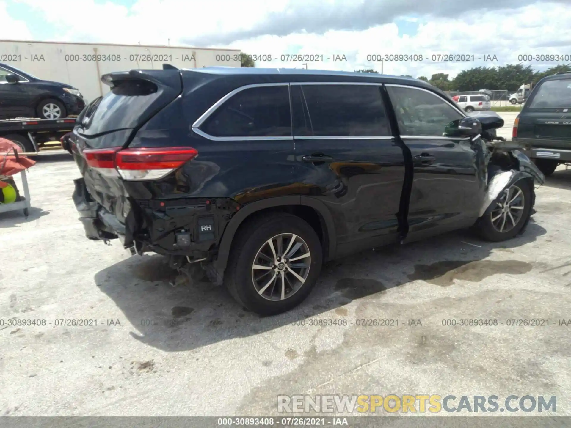 4 Photograph of a damaged car 5TDKZRFHXKS555957 TOYOTA HIGHLANDER 2019