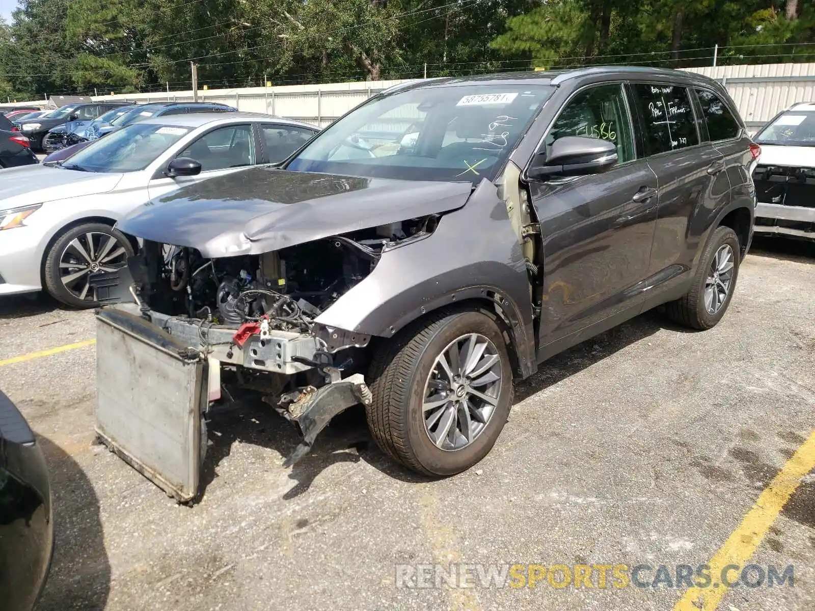 2 Фотография поврежденного автомобиля 5TDKZRFHXKS556297 TOYOTA HIGHLANDER 2019