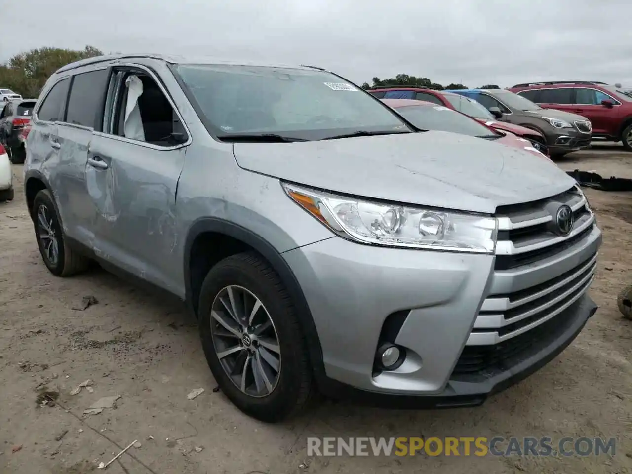 1 Photograph of a damaged car 5TDKZRFHXKS559099 TOYOTA HIGHLANDER 2019