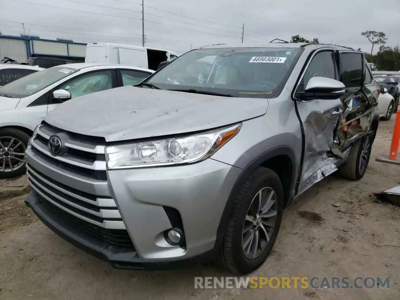 2 Фотография поврежденного автомобиля 5TDKZRFHXKS559099 TOYOTA HIGHLANDER 2019