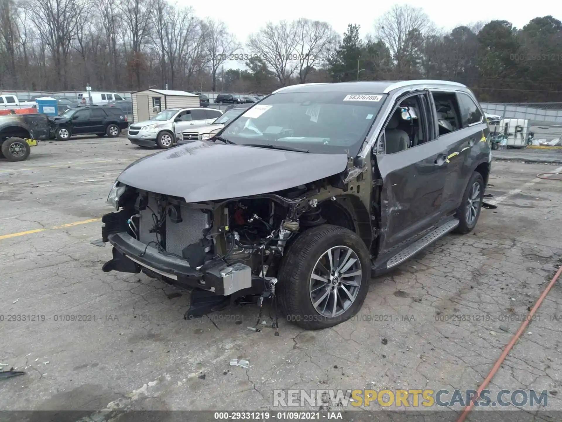 2 Photograph of a damaged car 5TDKZRFHXKS569616 TOYOTA HIGHLANDER 2019