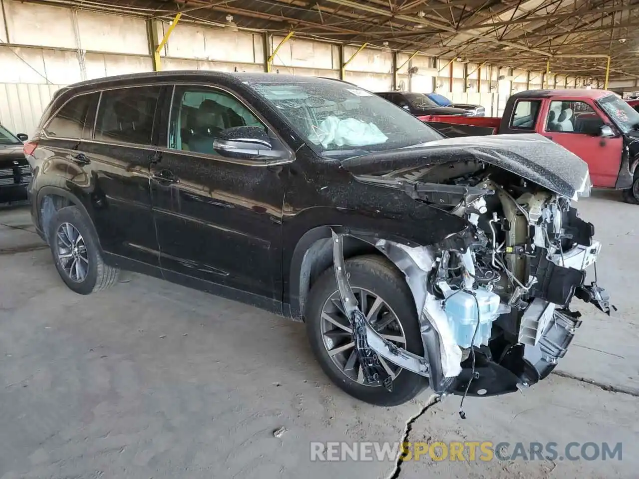 1 Photograph of a damaged car 5TDKZRFHXKS571754 TOYOTA HIGHLANDER 2019