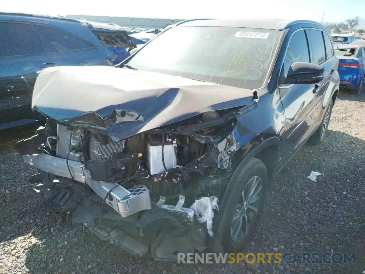 2 Photograph of a damaged car 5TDKZRFHXKS571754 TOYOTA HIGHLANDER 2019