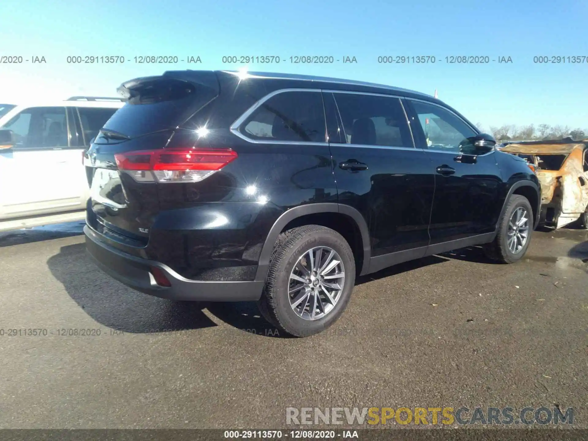 4 Фотография поврежденного автомобиля 5TDKZRFHXKS574444 TOYOTA HIGHLANDER 2019