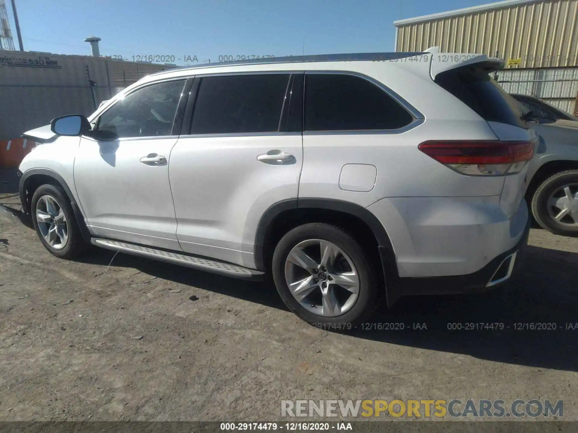 3 Photograph of a damaged car 5TDYZRFH0KS292159 TOYOTA HIGHLANDER 2019