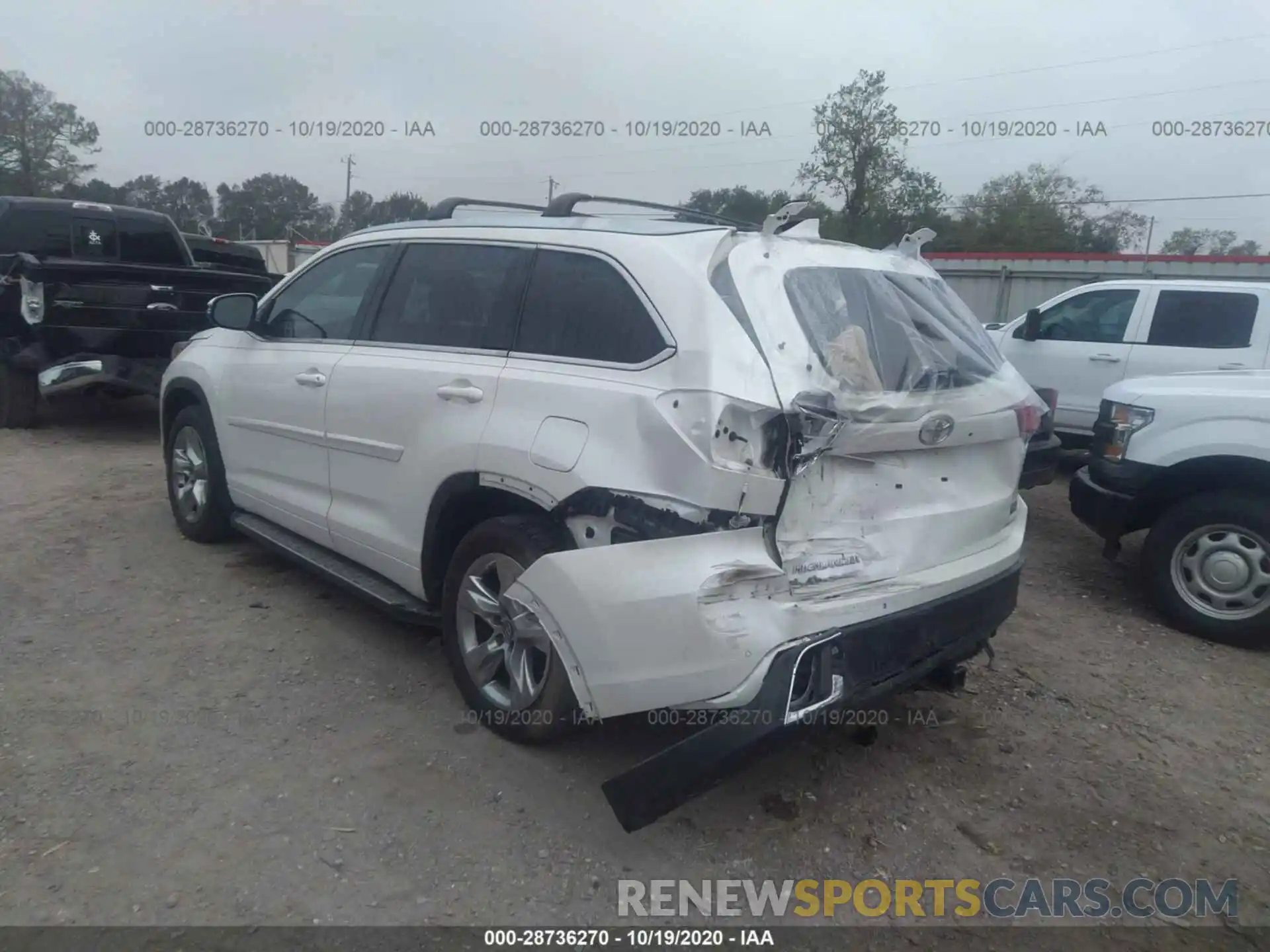 3 Photograph of a damaged car 5TDYZRFH0KS298933 TOYOTA HIGHLANDER 2019