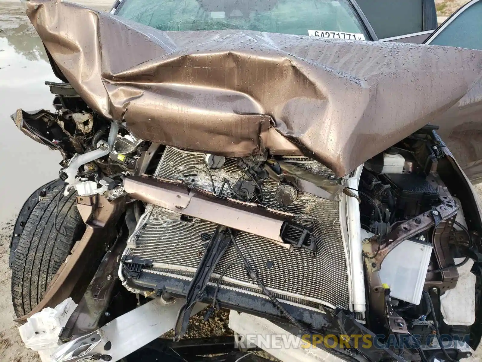 7 Photograph of a damaged car 5TDYZRFH0KS306321 TOYOTA HIGHLANDER 2019