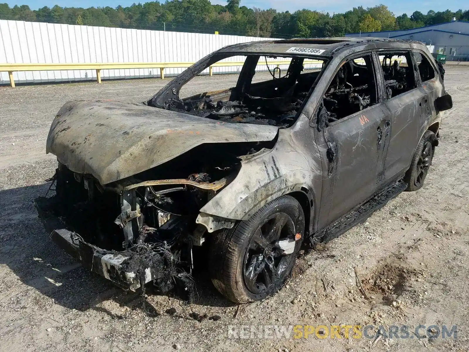 2 Photograph of a damaged car 5TDYZRFH0KS311583 TOYOTA HIGHLANDER 2019