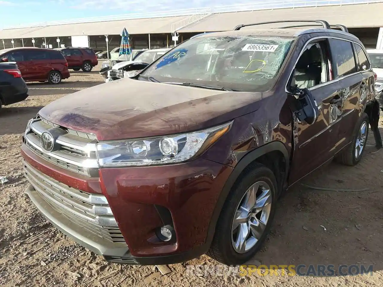 2 Photograph of a damaged car 5TDYZRFH0KS318257 TOYOTA HIGHLANDER 2019