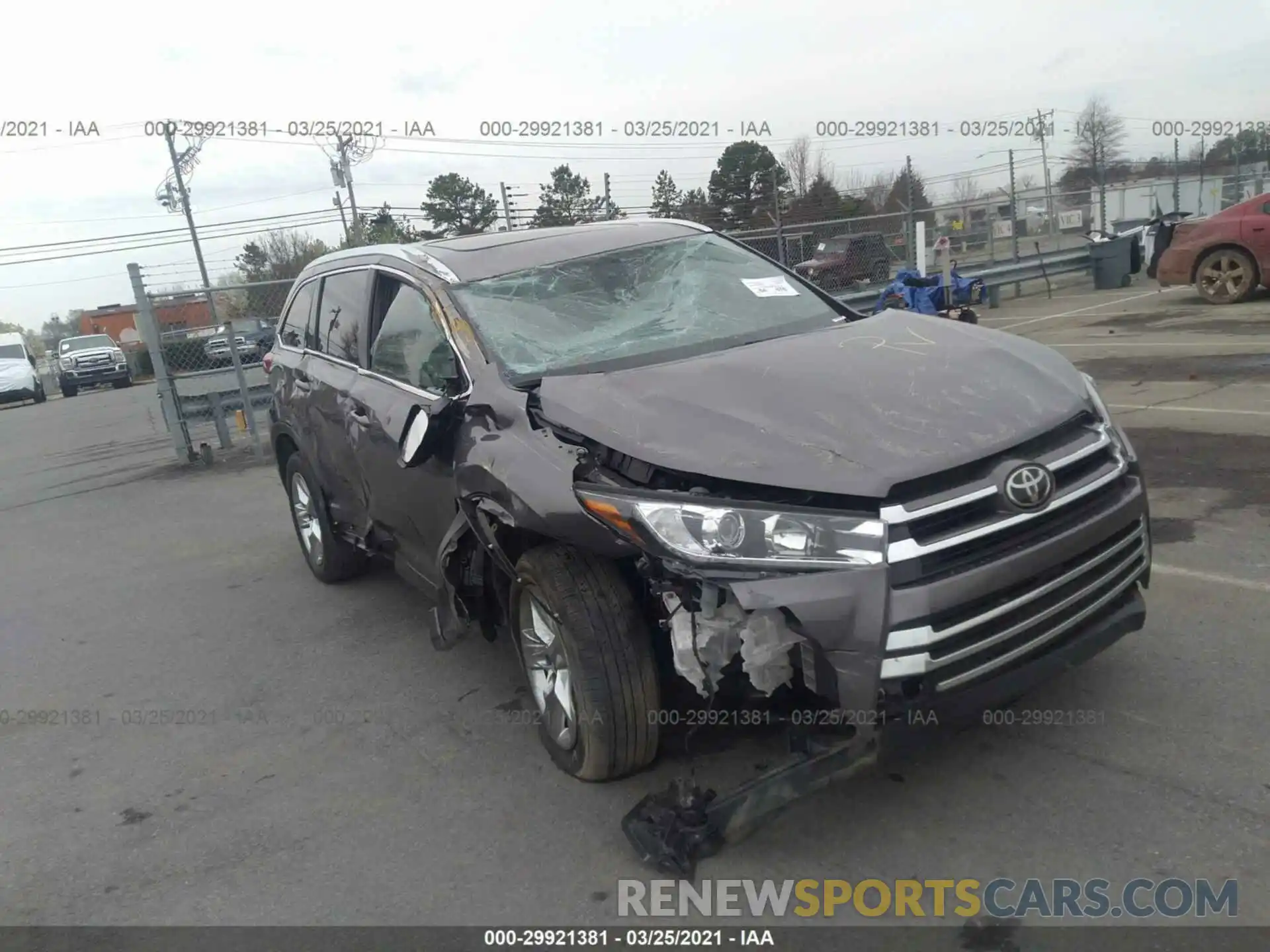 1 Photograph of a damaged car 5TDYZRFH0KS325435 TOYOTA HIGHLANDER 2019