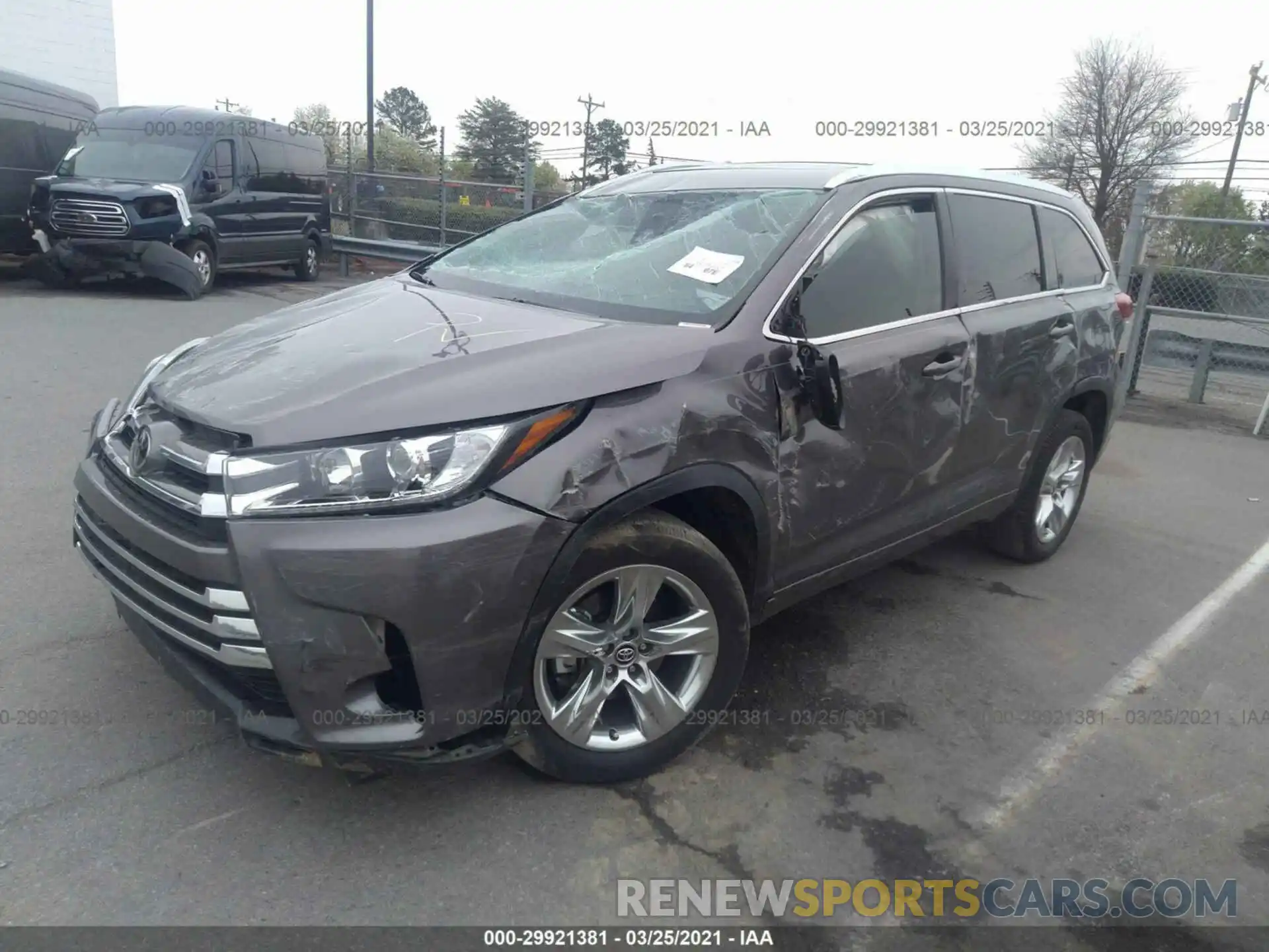 2 Фотография поврежденного автомобиля 5TDYZRFH0KS325435 TOYOTA HIGHLANDER 2019