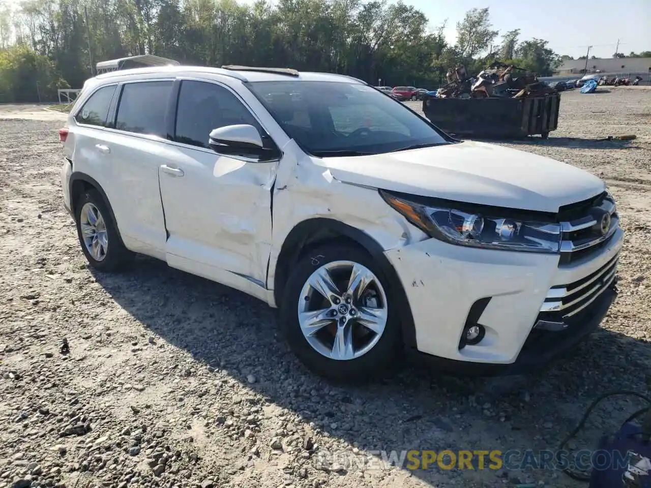 1 Photograph of a damaged car 5TDYZRFH0KS326634 TOYOTA HIGHLANDER 2019