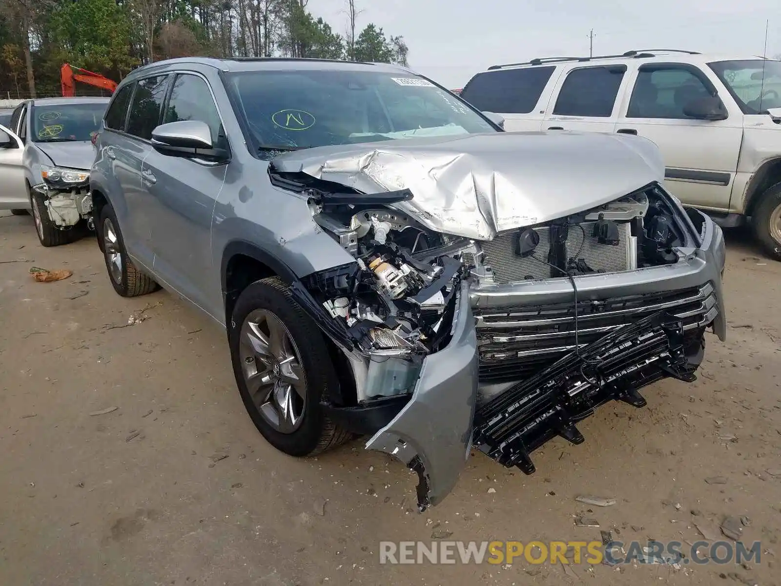 1 Photograph of a damaged car 5TDYZRFH0KS328660 TOYOTA HIGHLANDER 2019