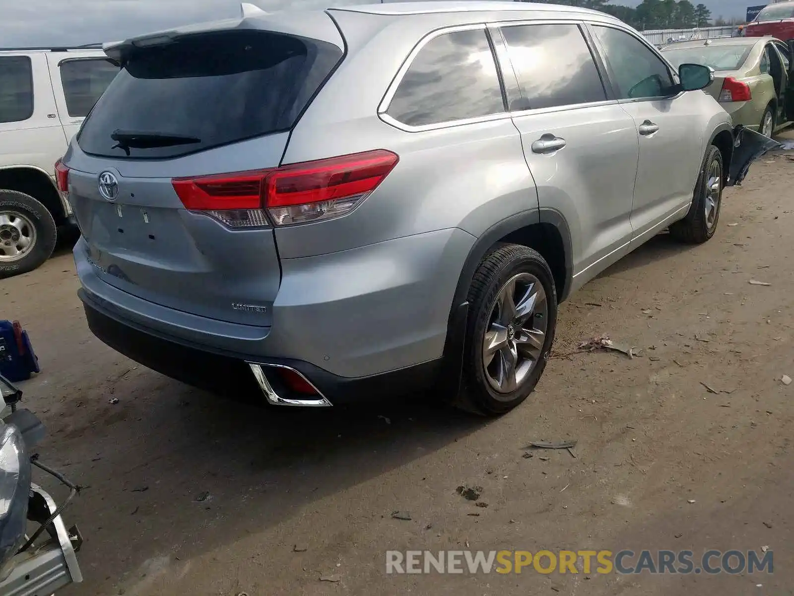 4 Фотография поврежденного автомобиля 5TDYZRFH0KS328660 TOYOTA HIGHLANDER 2019