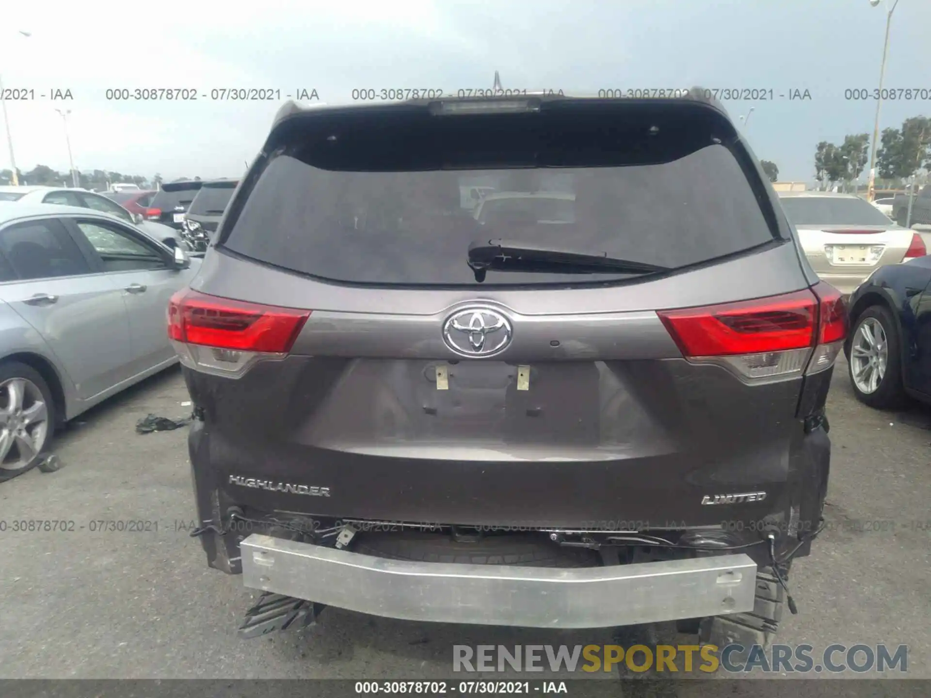 6 Photograph of a damaged car 5TDYZRFH0KS353803 TOYOTA HIGHLANDER 2019