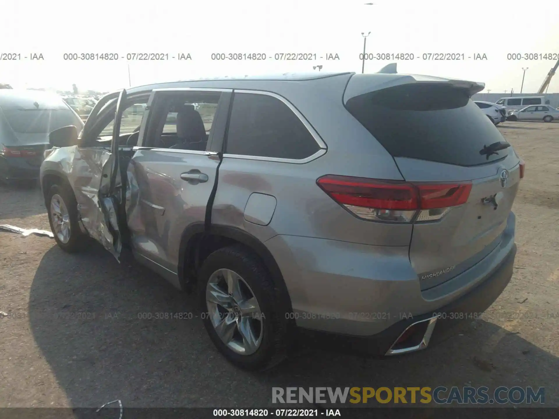 3 Photograph of a damaged car 5TDYZRFH0KS367152 TOYOTA HIGHLANDER 2019