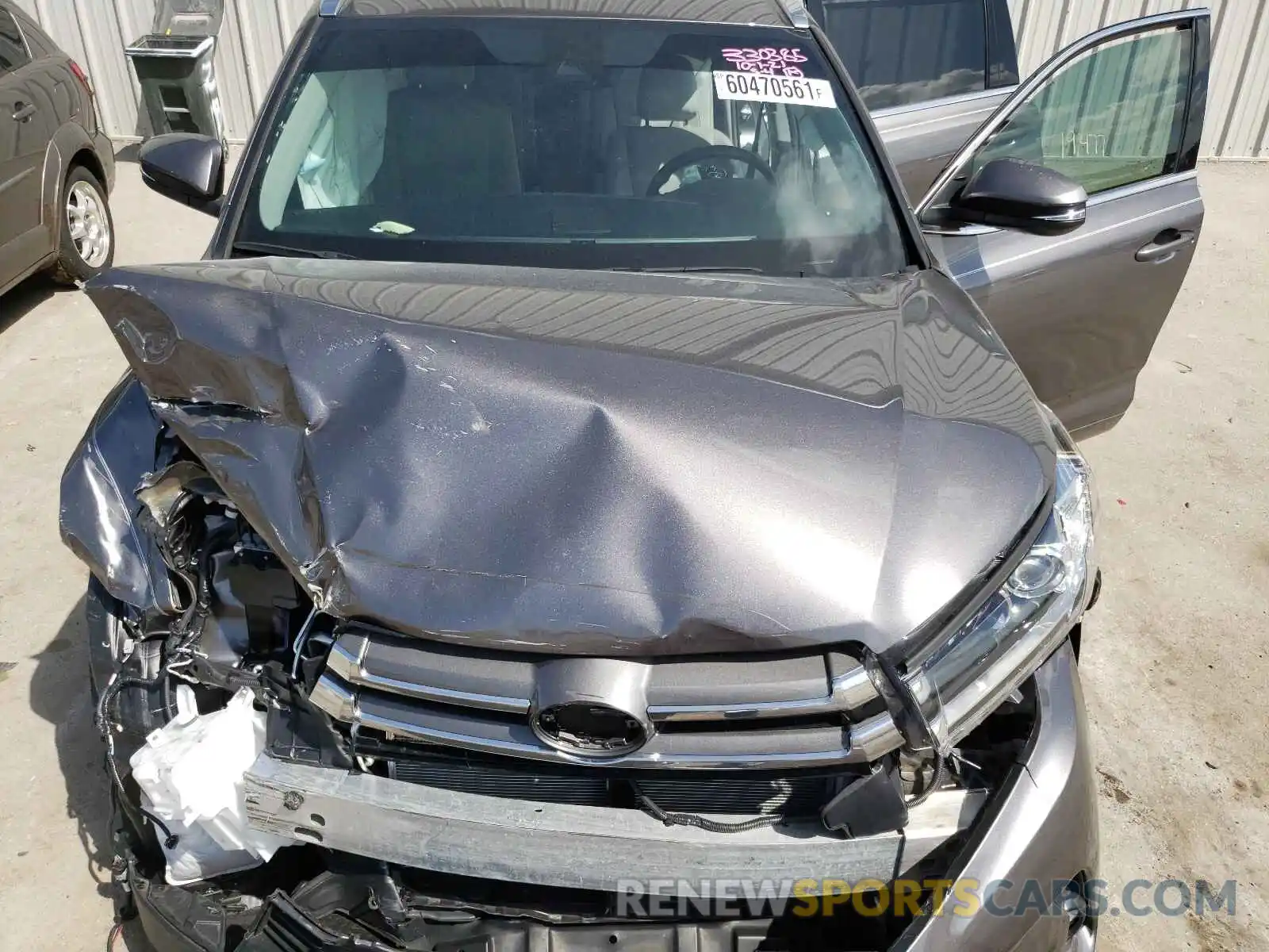 7 Photograph of a damaged car 5TDYZRFH1KS295538 TOYOTA HIGHLANDER 2019