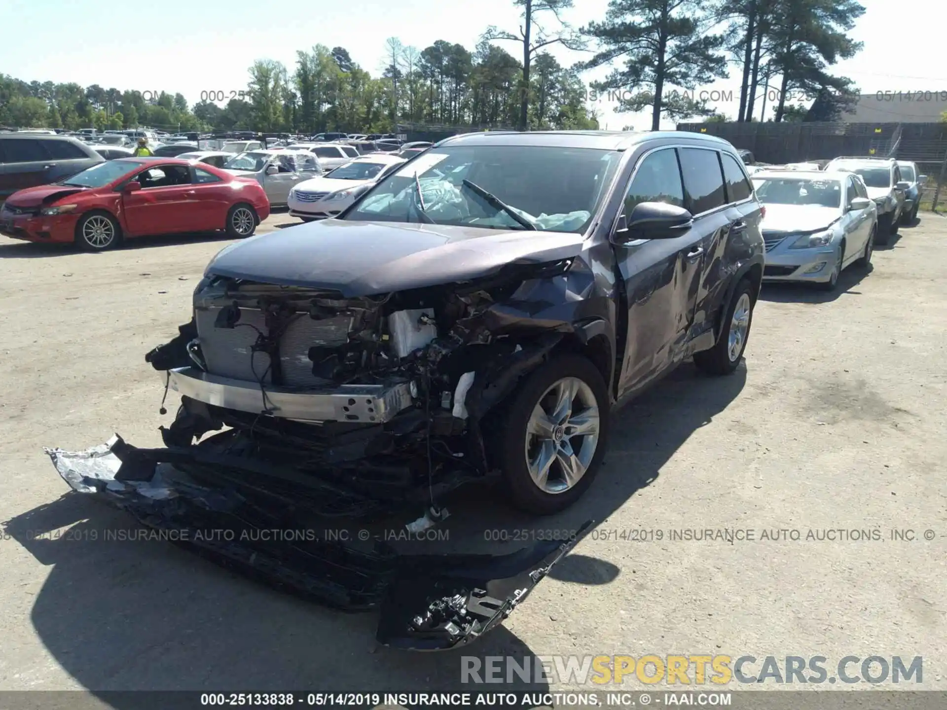 2 Photograph of a damaged car 5TDYZRFH1KS315061 TOYOTA HIGHLANDER 2019