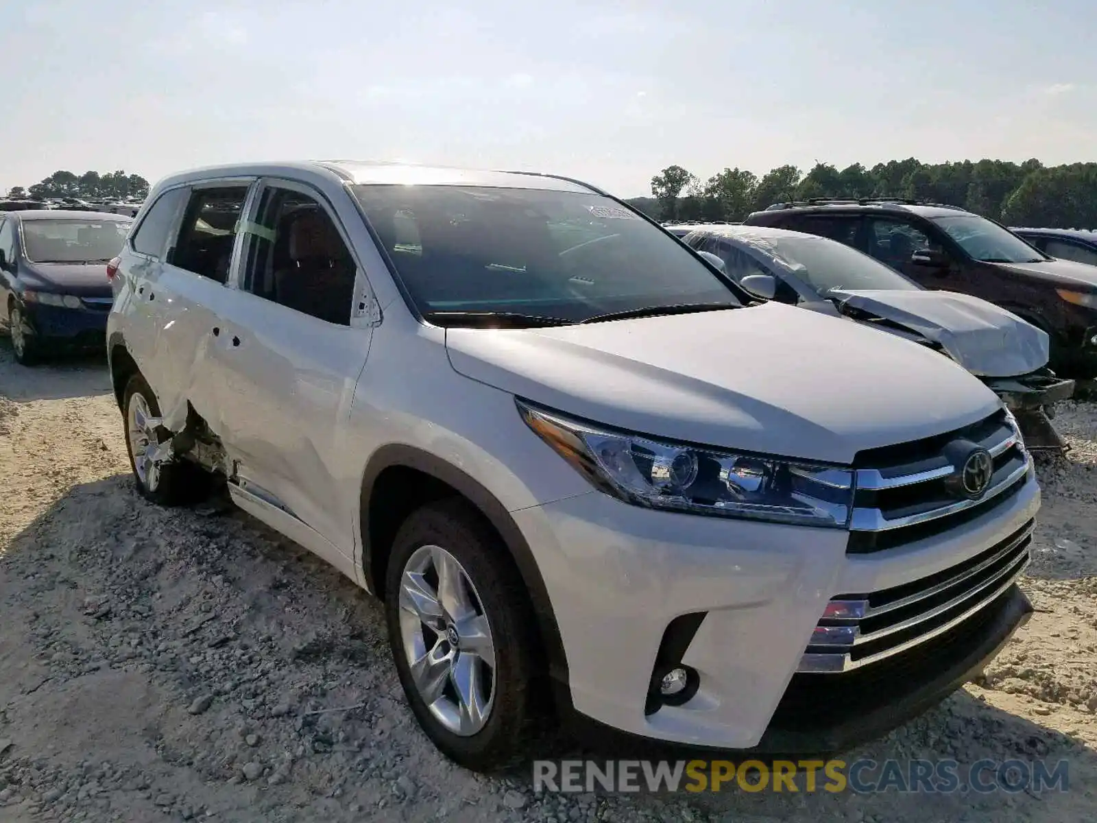 1 Photograph of a damaged car 5TDYZRFH1KS318509 TOYOTA HIGHLANDER 2019