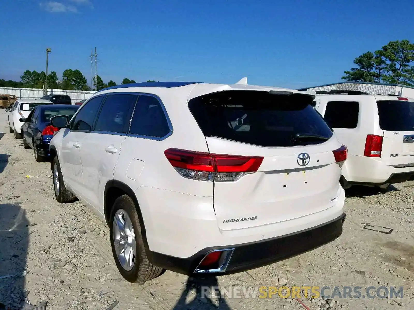 3 Фотография поврежденного автомобиля 5TDYZRFH1KS318509 TOYOTA HIGHLANDER 2019