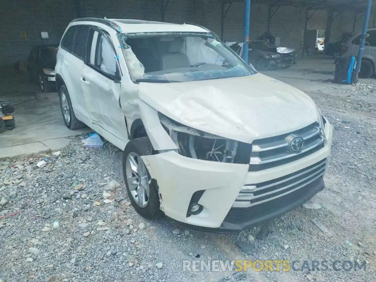 1 Photograph of a damaged car 5TDYZRFH1KS349212 TOYOTA HIGHLANDER 2019