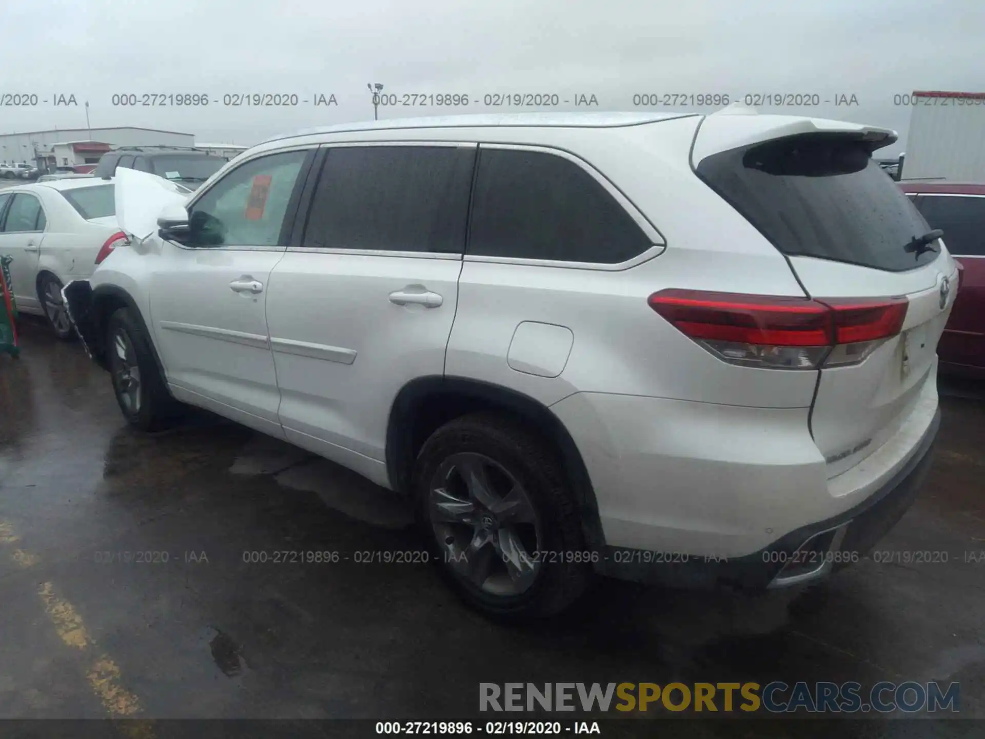 3 Photograph of a damaged car 5TDYZRFH2KS316445 TOYOTA HIGHLANDER 2019