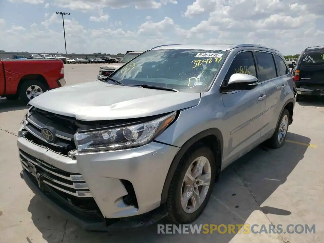 2 Photograph of a damaged car 5TDYZRFH2KS324271 TOYOTA HIGHLANDER 2019