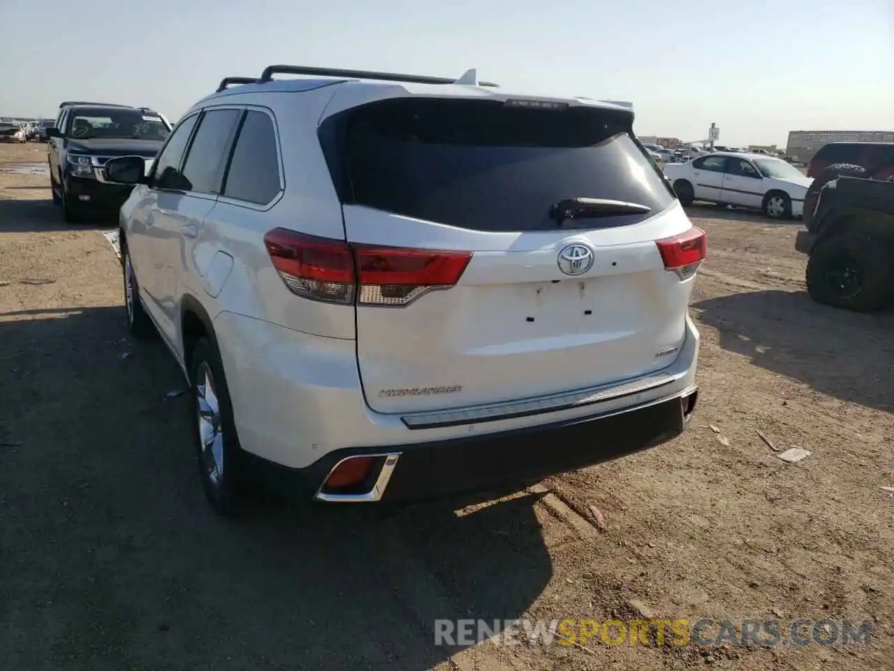 3 Фотография поврежденного автомобиля 5TDYZRFH2KS338672 TOYOTA HIGHLANDER 2019