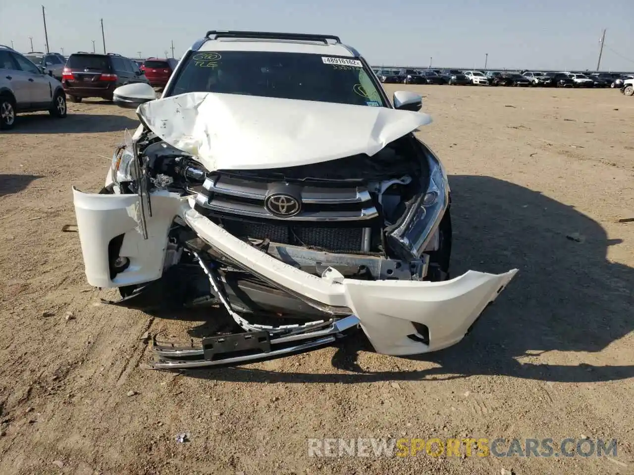 9 Photograph of a damaged car 5TDYZRFH2KS338672 TOYOTA HIGHLANDER 2019