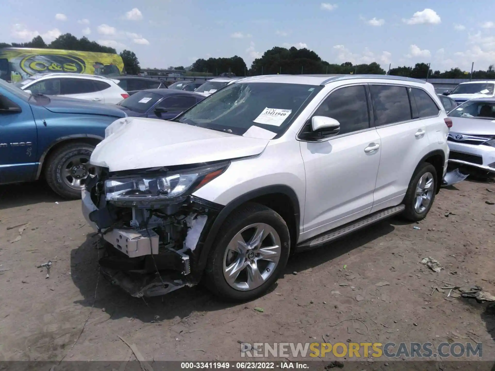 2 Photograph of a damaged car 5TDYZRFH2KS345654 TOYOTA HIGHLANDER 2019