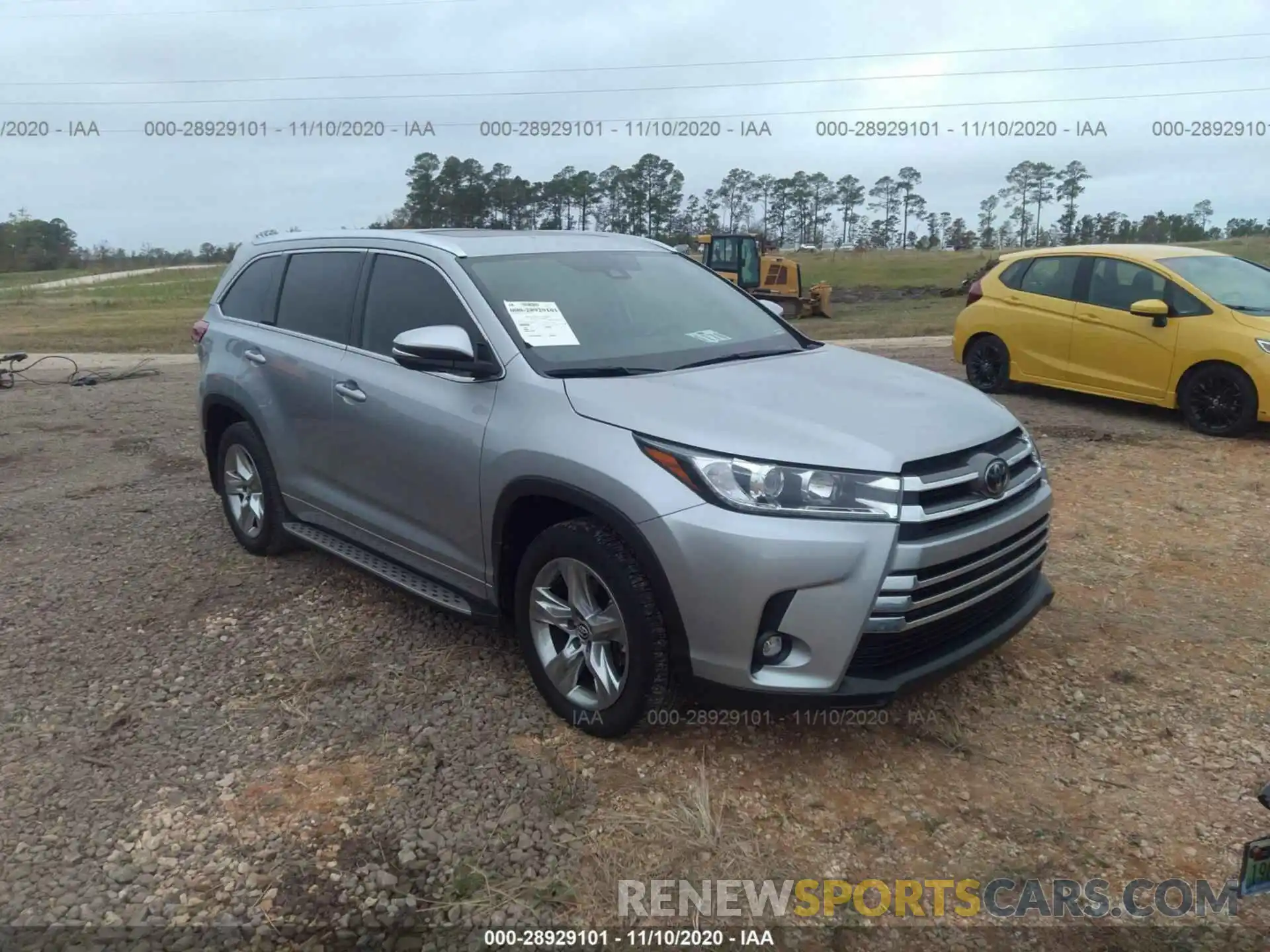 1 Photograph of a damaged car 5TDYZRFH3KS292284 TOYOTA HIGHLANDER 2019