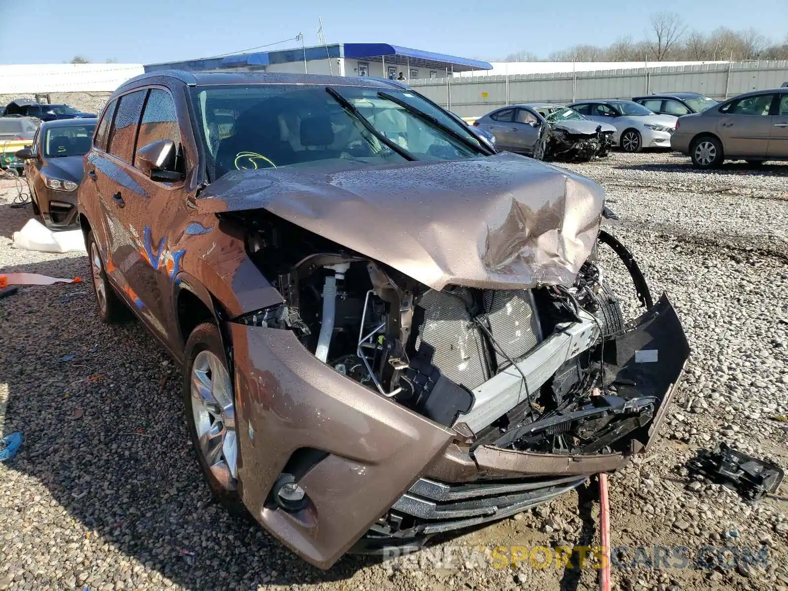 1 Photograph of a damaged car 5TDYZRFH3KS298957 TOYOTA HIGHLANDER 2019