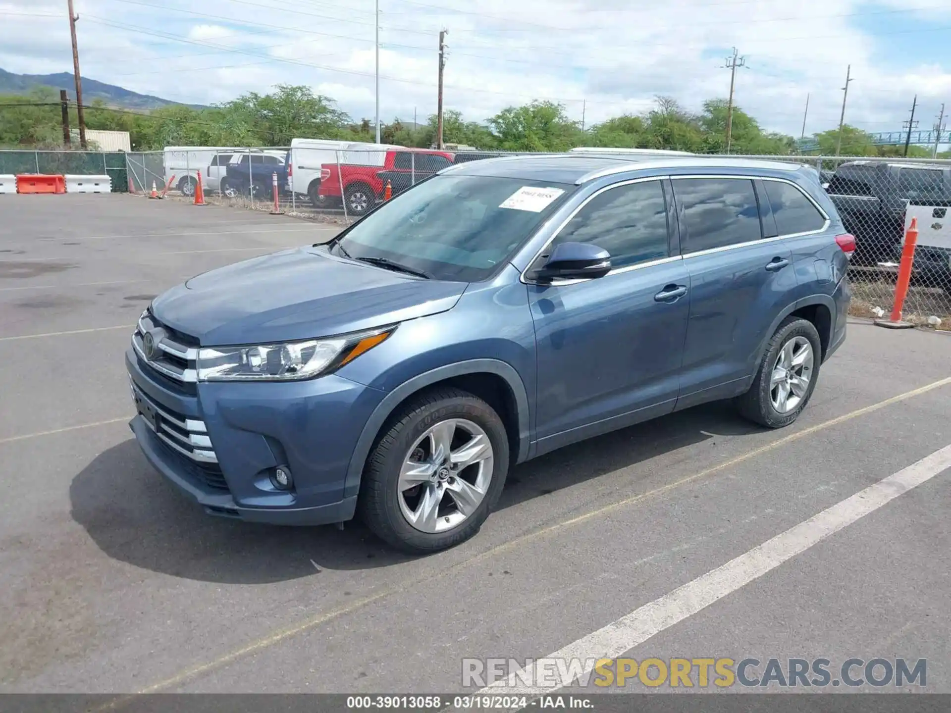 2 Photograph of a damaged car 5TDYZRFH3KS301078 TOYOTA HIGHLANDER 2019