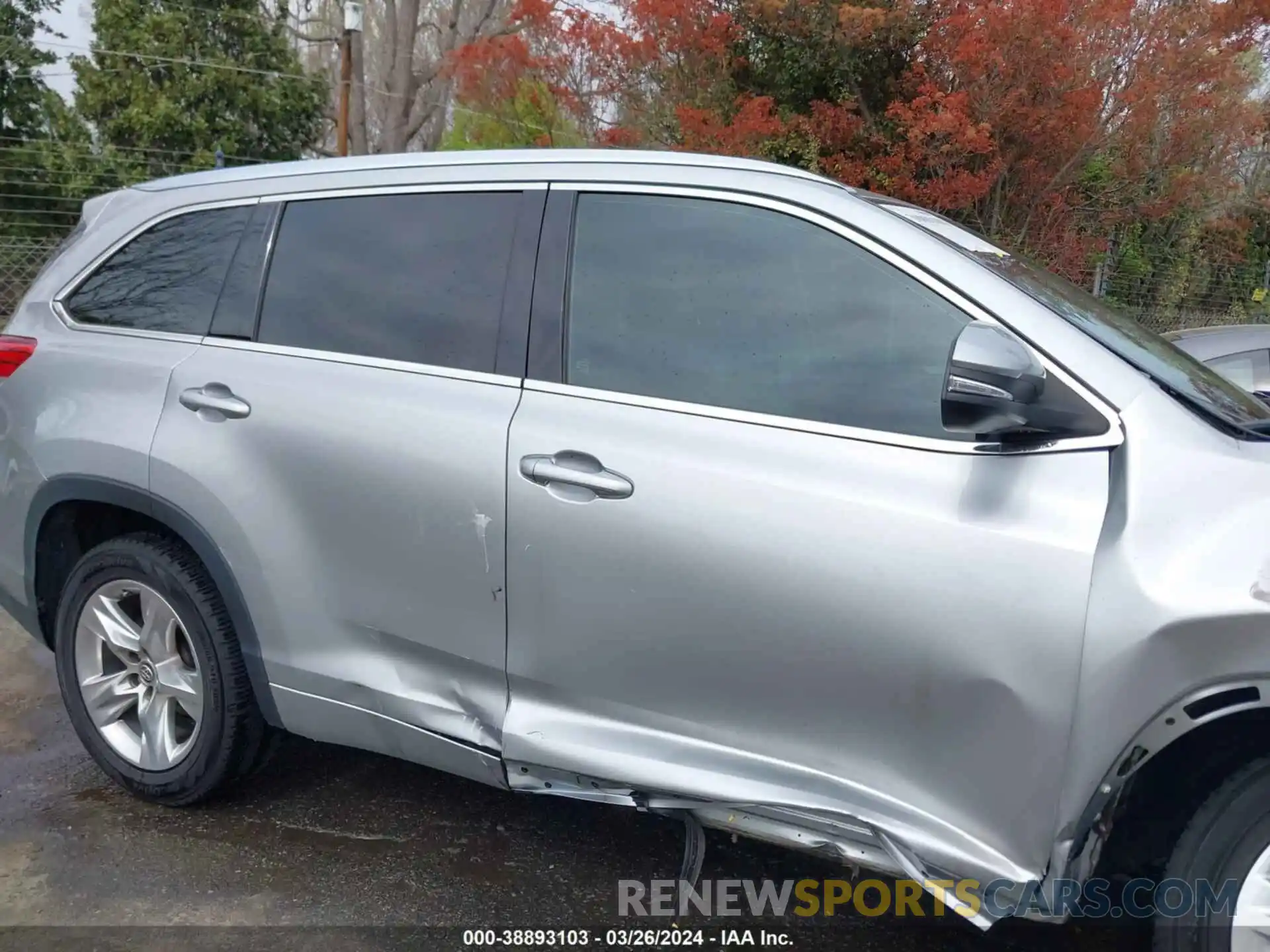 13 Photograph of a damaged car 5TDYZRFH3KS302778 TOYOTA HIGHLANDER 2019