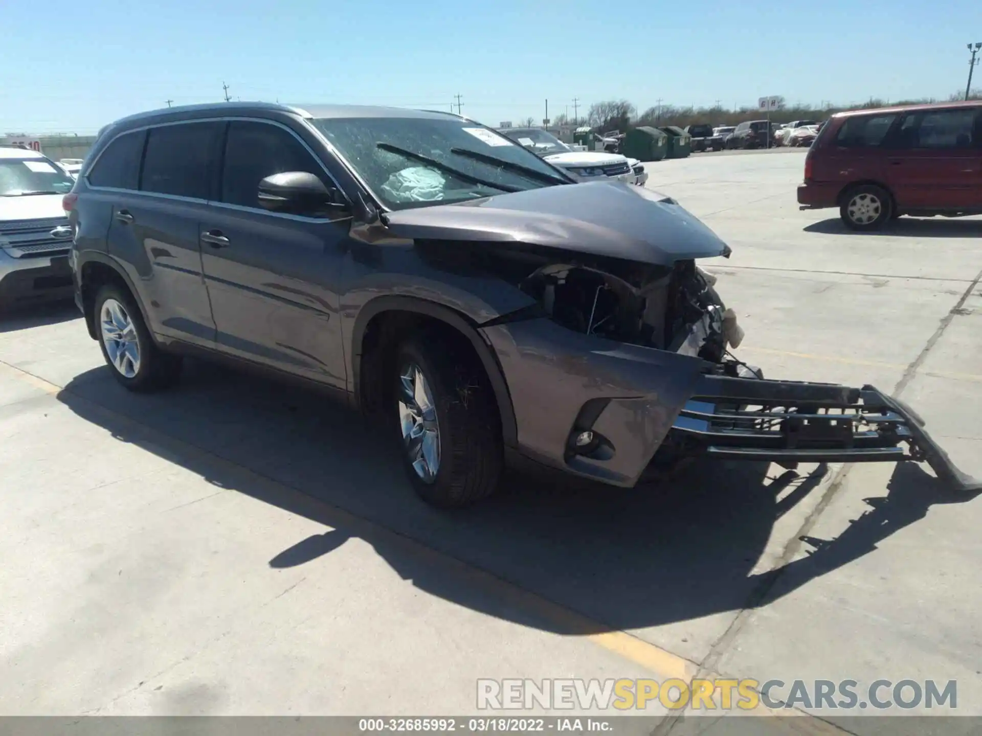 1 Photograph of a damaged car 5TDYZRFH3KS309262 TOYOTA HIGHLANDER 2019