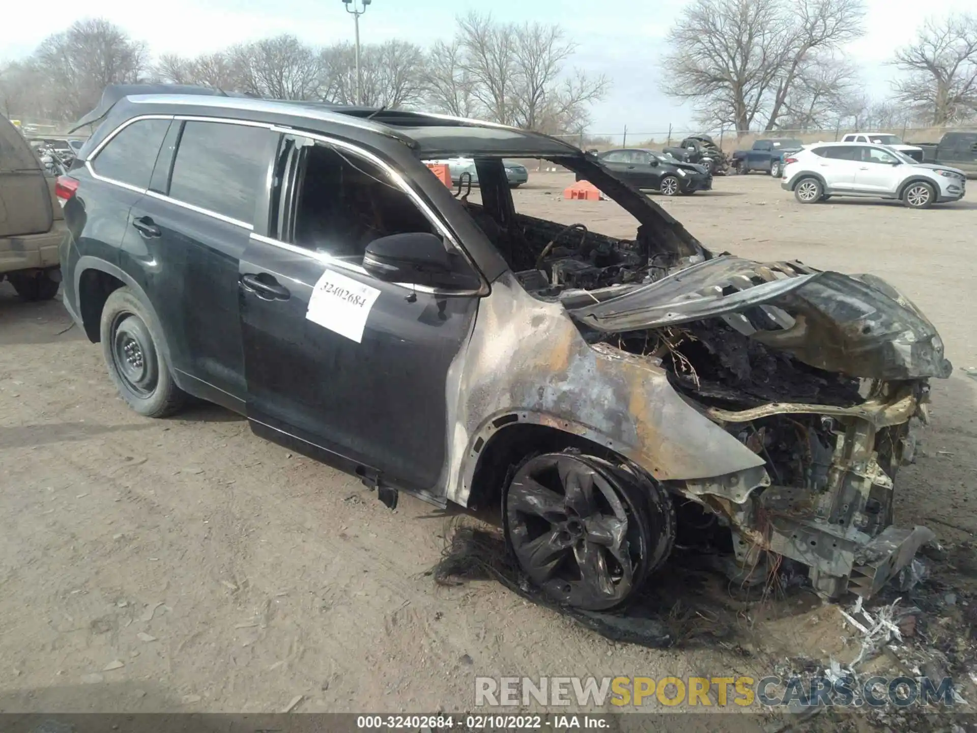 1 Photograph of a damaged car 5TDYZRFH3KS323050 TOYOTA HIGHLANDER 2019