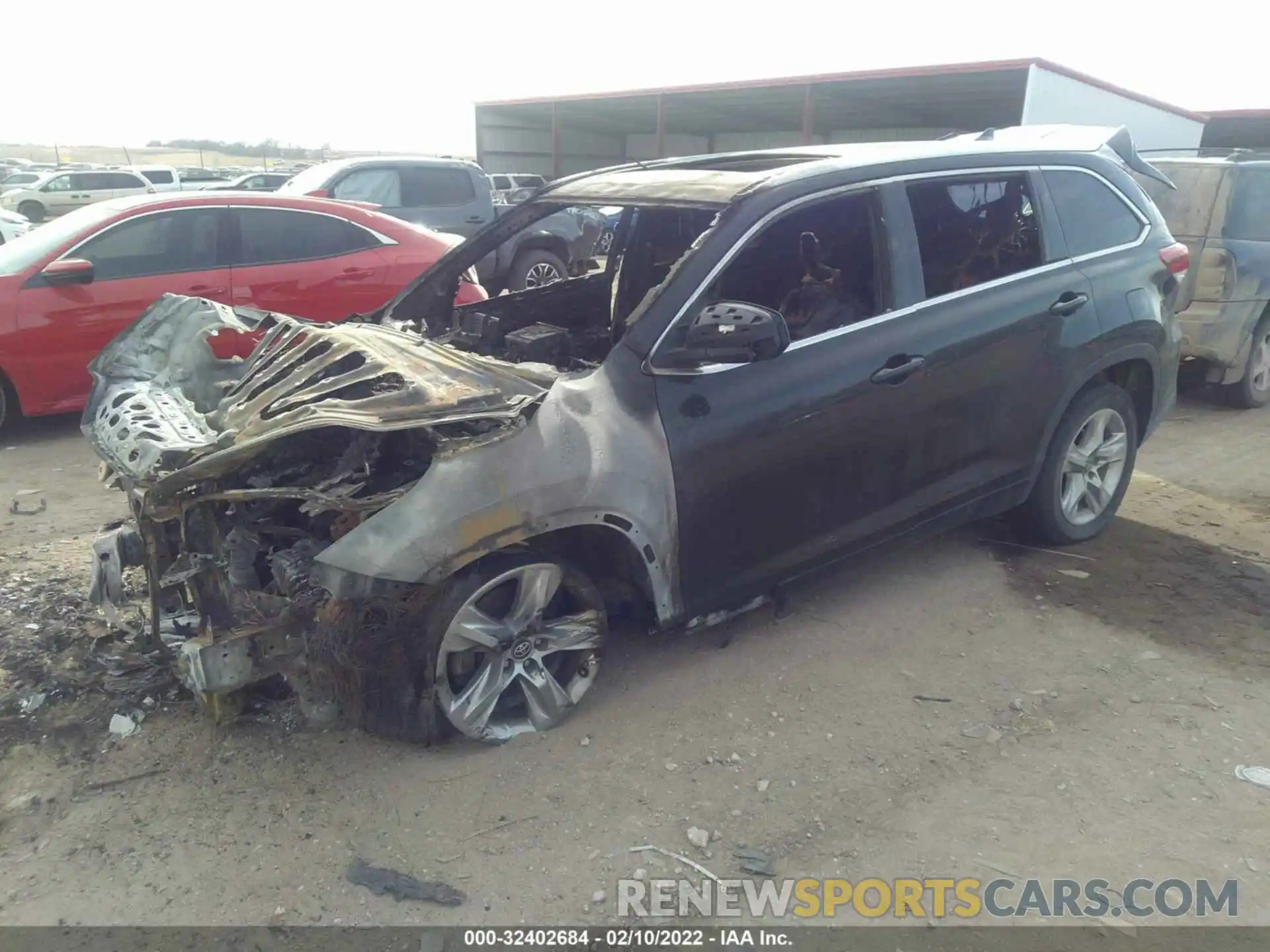 2 Photograph of a damaged car 5TDYZRFH3KS323050 TOYOTA HIGHLANDER 2019