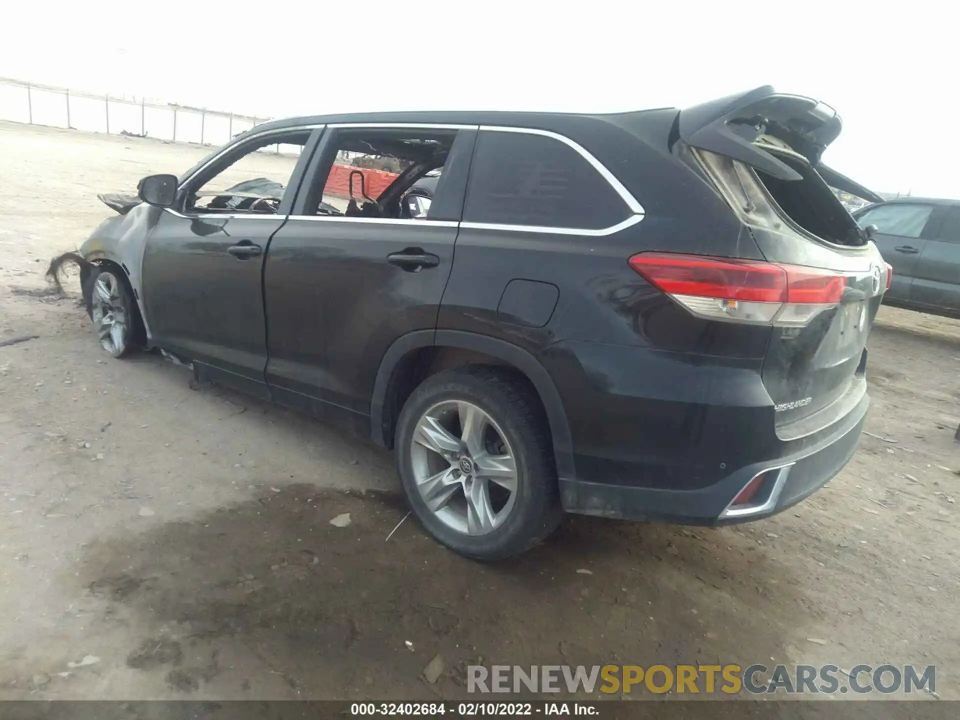 3 Photograph of a damaged car 5TDYZRFH3KS323050 TOYOTA HIGHLANDER 2019