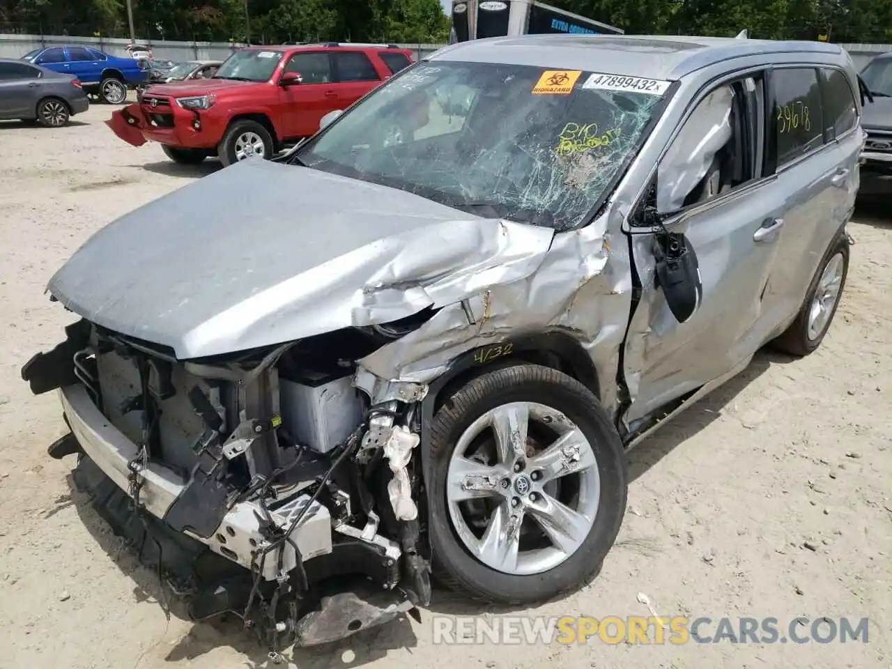 2 Photograph of a damaged car 5TDYZRFH3KS337417 TOYOTA HIGHLANDER 2019