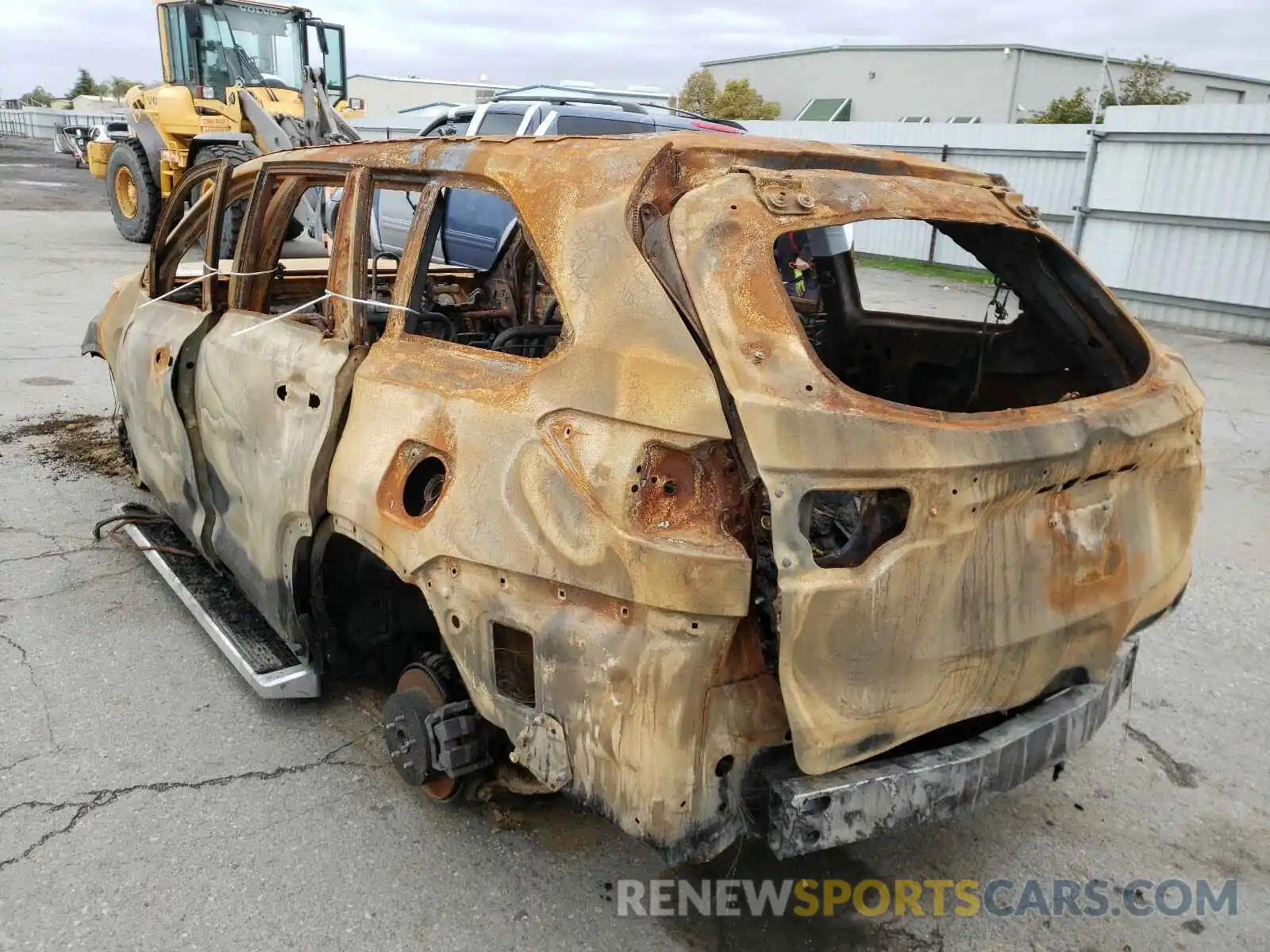 3 Photograph of a damaged car 5TDYZRFH3KS369171 TOYOTA HIGHLANDER 2019