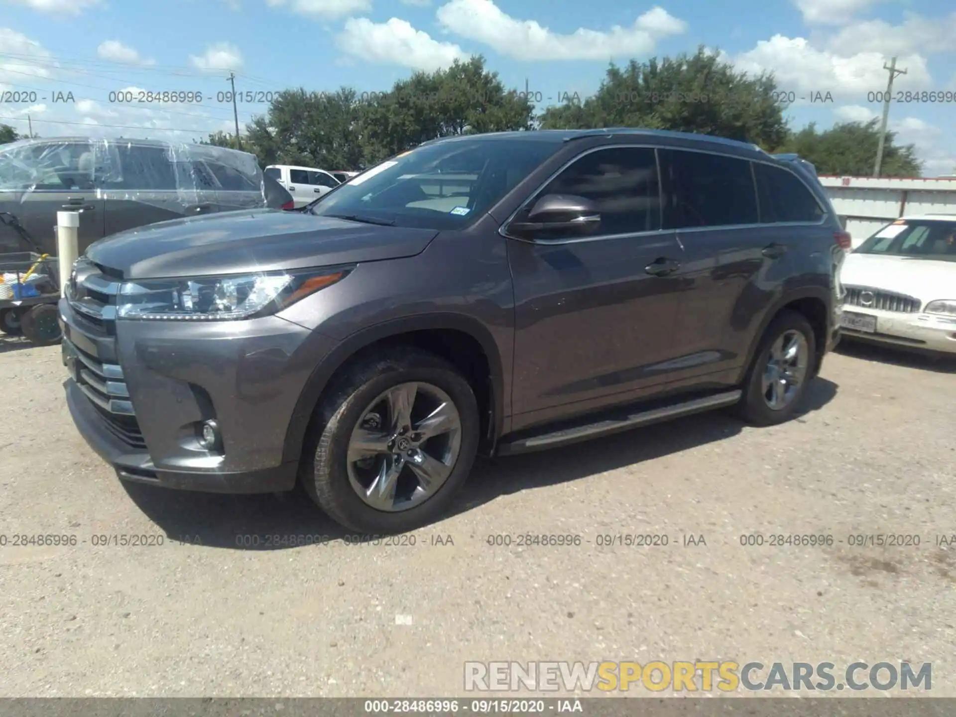 2 Photograph of a damaged car 5TDYZRFH4KS322196 TOYOTA HIGHLANDER 2019