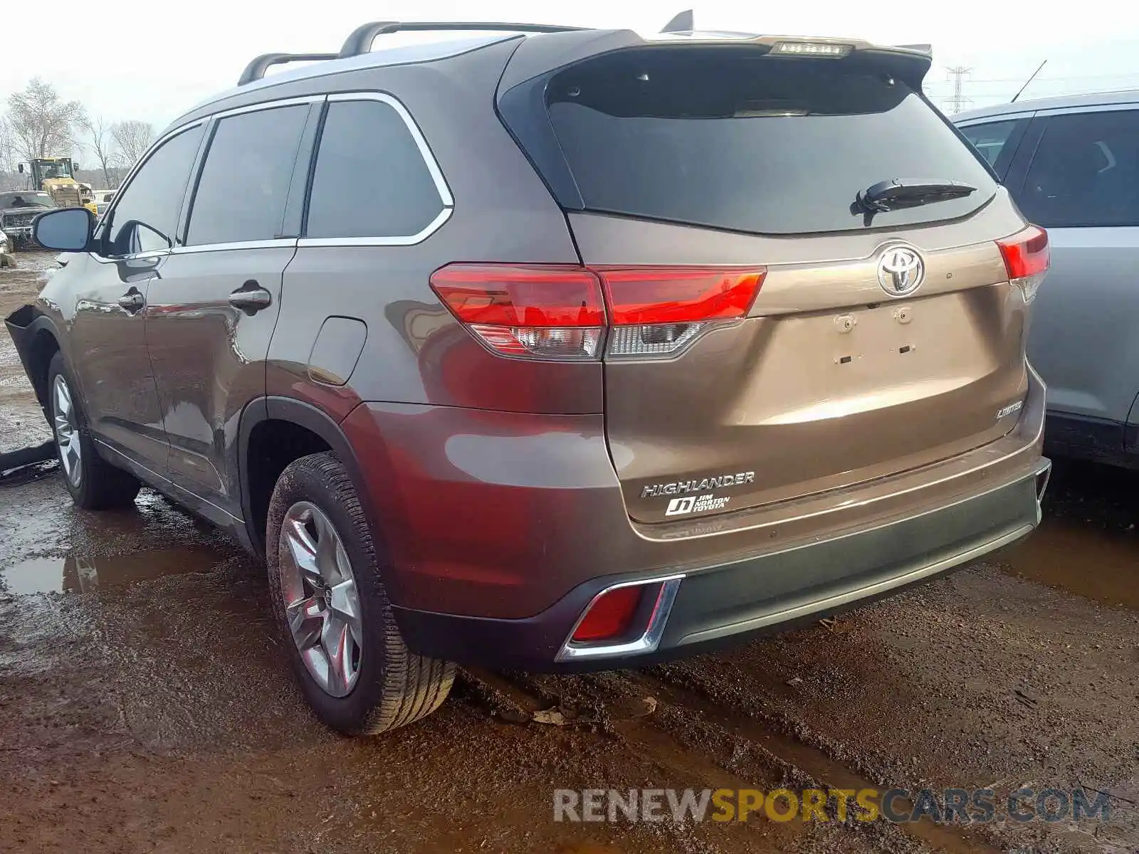 3 Photograph of a damaged car 5TDYZRFH4KS324918 TOYOTA HIGHLANDER 2019