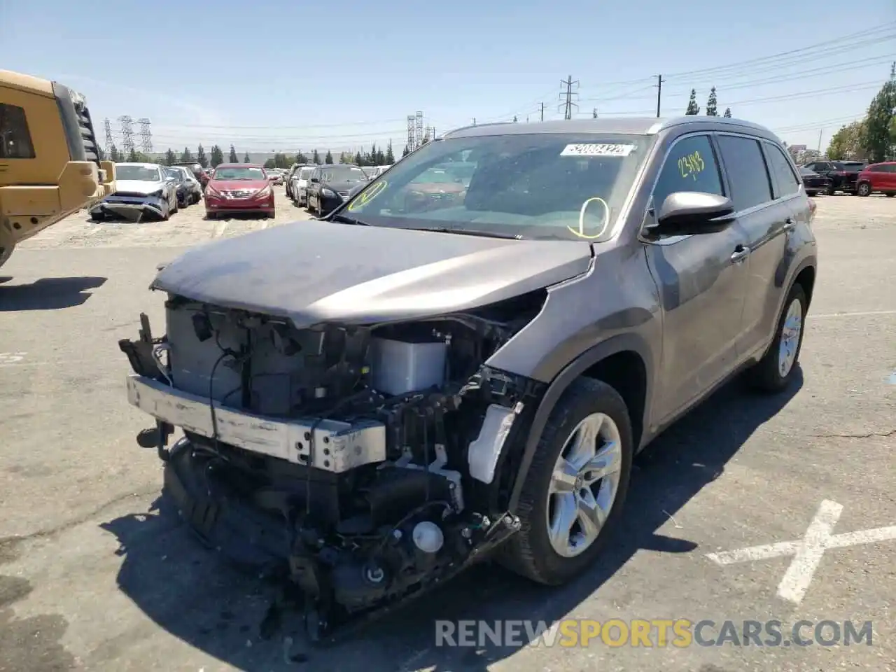 2 Photograph of a damaged car 5TDYZRFH4KS331643 TOYOTA HIGHLANDER 2019