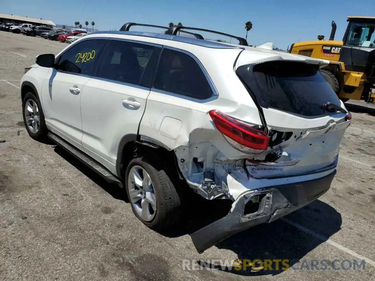 3 Photograph of a damaged car 5TDYZRFH5KS294022 TOYOTA HIGHLANDER 2019