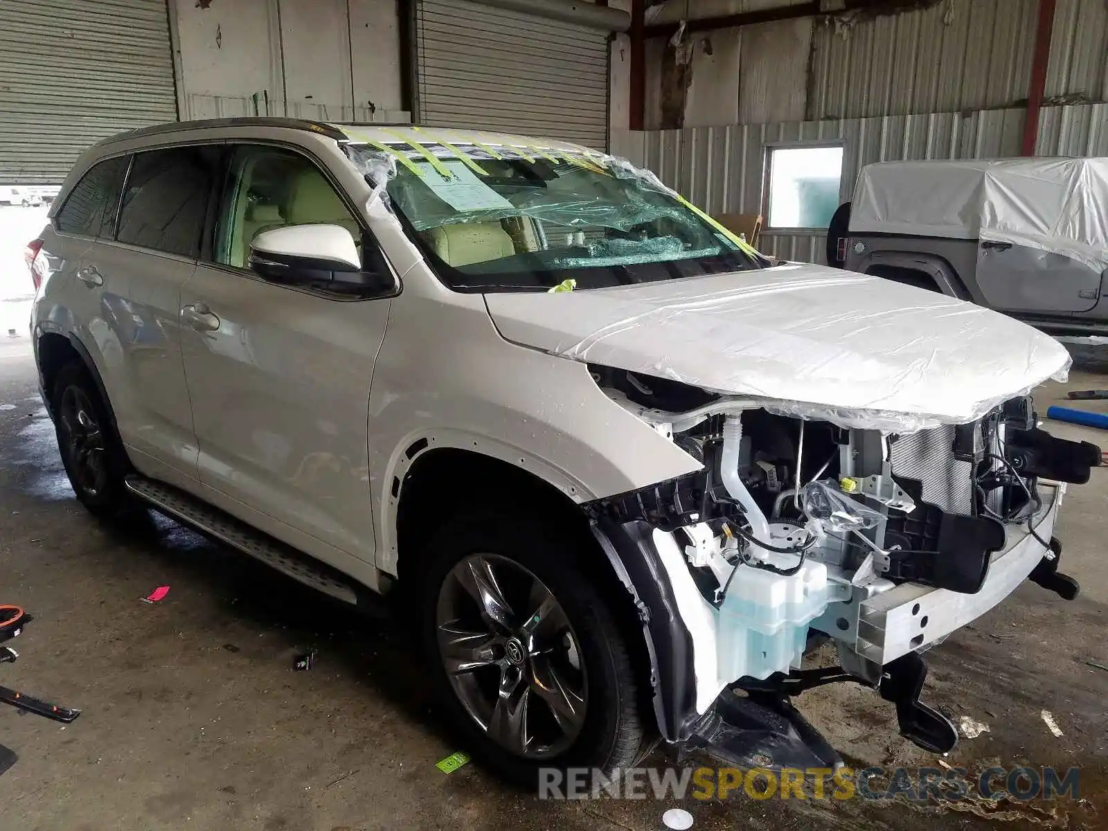 1 Photograph of a damaged car 5TDYZRFH5KS297700 TOYOTA HIGHLANDER 2019