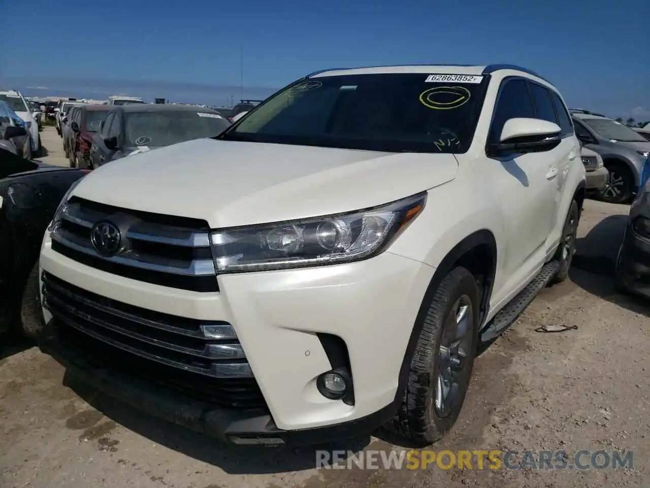 2 Photograph of a damaged car 5TDYZRFH5KS300496 TOYOTA HIGHLANDER 2019