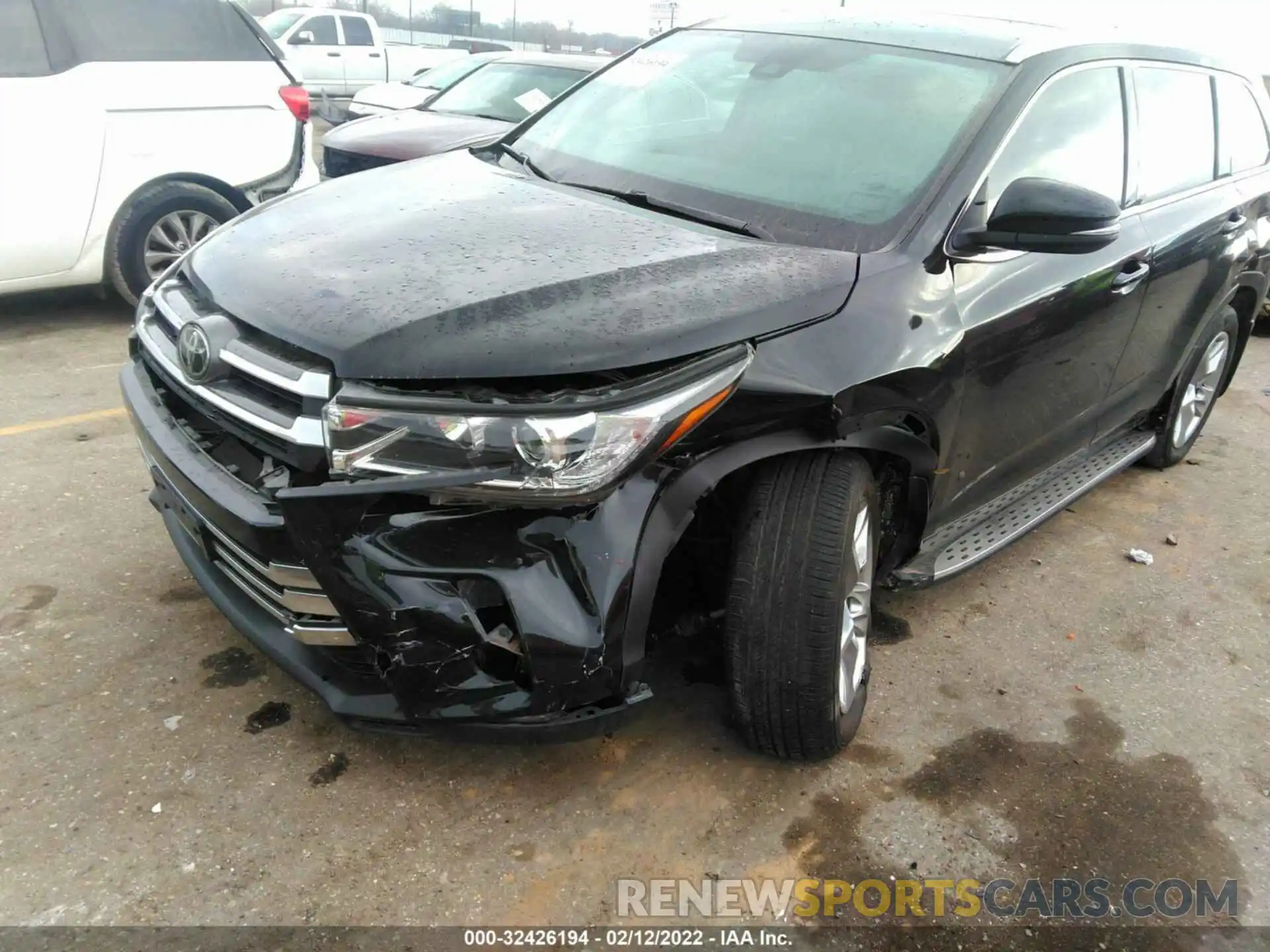 6 Photograph of a damaged car 5TDYZRFH5KS308419 TOYOTA HIGHLANDER 2019